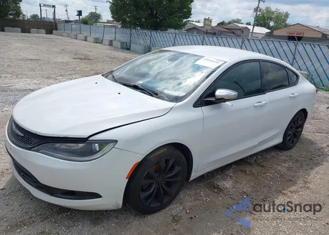 2015 Chrysler 200 S из США, поврежденный, VIN 1C3CCCBB5FN712153
